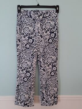 TAHARI CROP FLARE Pants, Blue/White Graphic Batik Print, Stretchy, Size XS